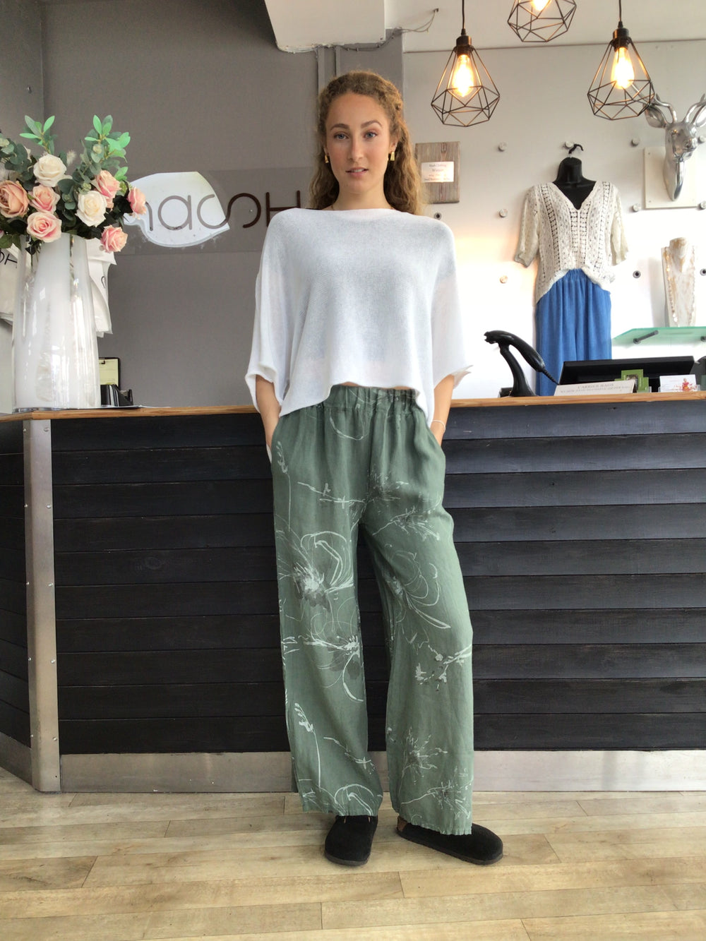 KHAKI