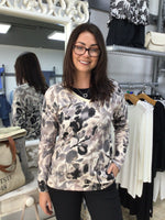 FLORAL VEE NK SOFT KNIT