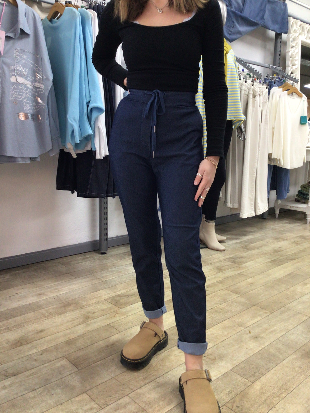 DARK DENIM