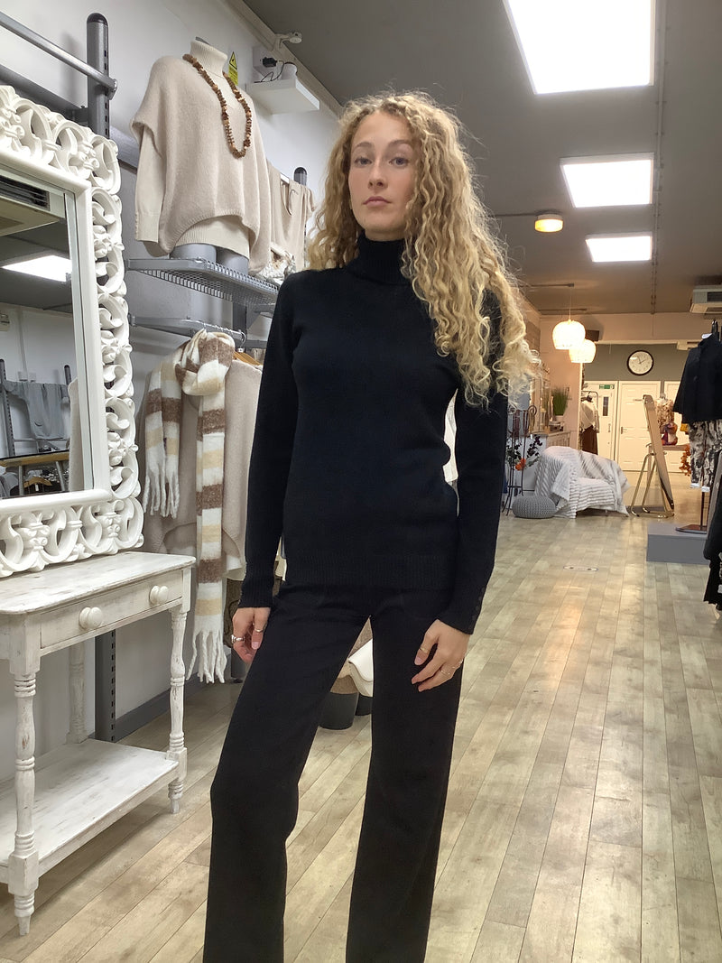 BTTN POLO KNIT TOP