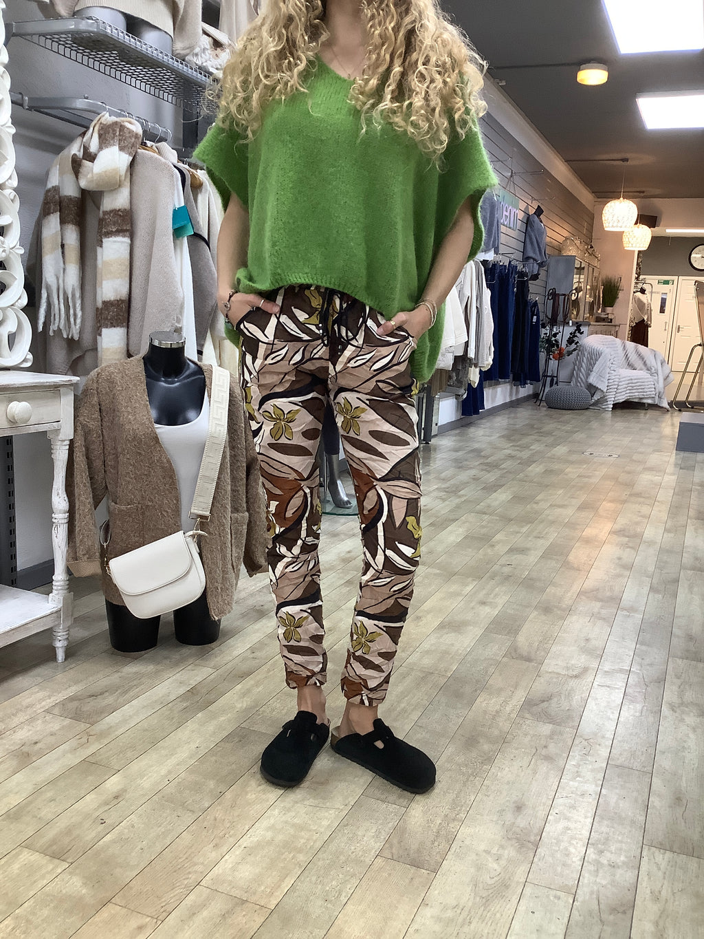 AMBERLEAF MAGIC PANTS
