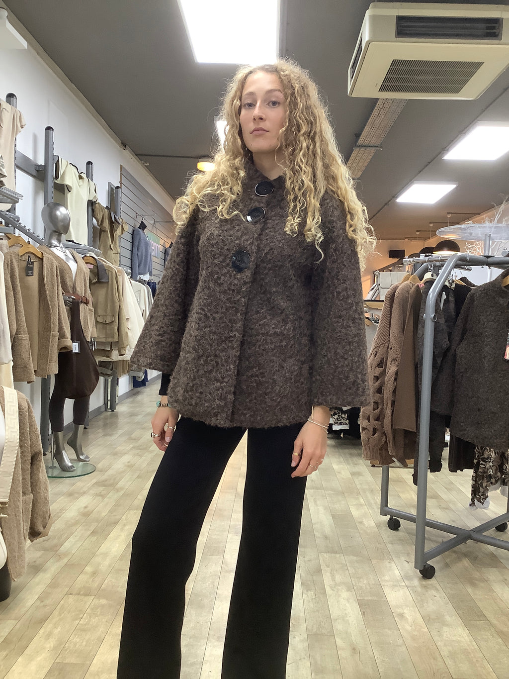 3 BIG BTTN JKT