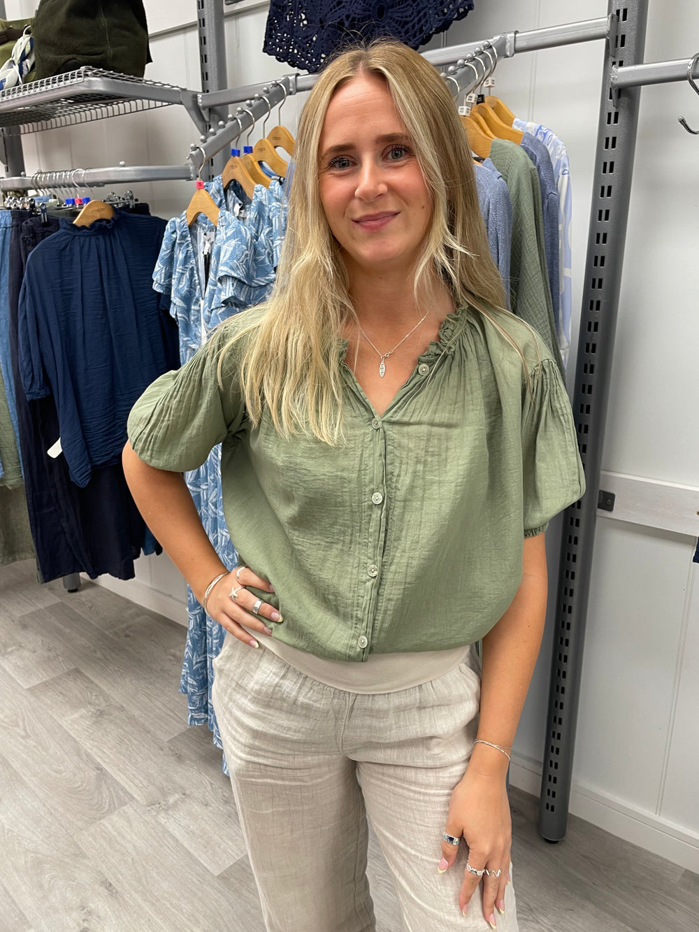 KHAKI