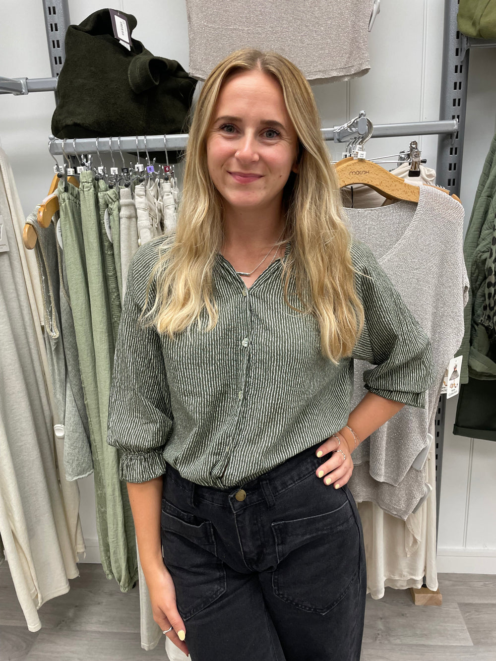 KHAKI