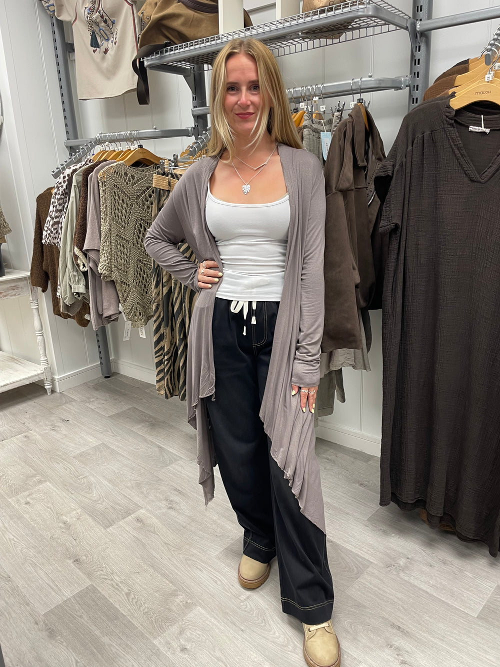 TAUPE