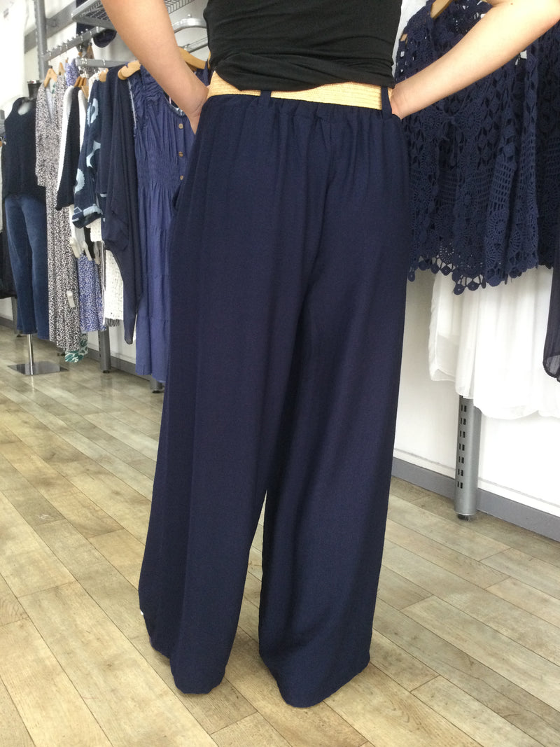 BELTED WIDE LEG TROUSERS
