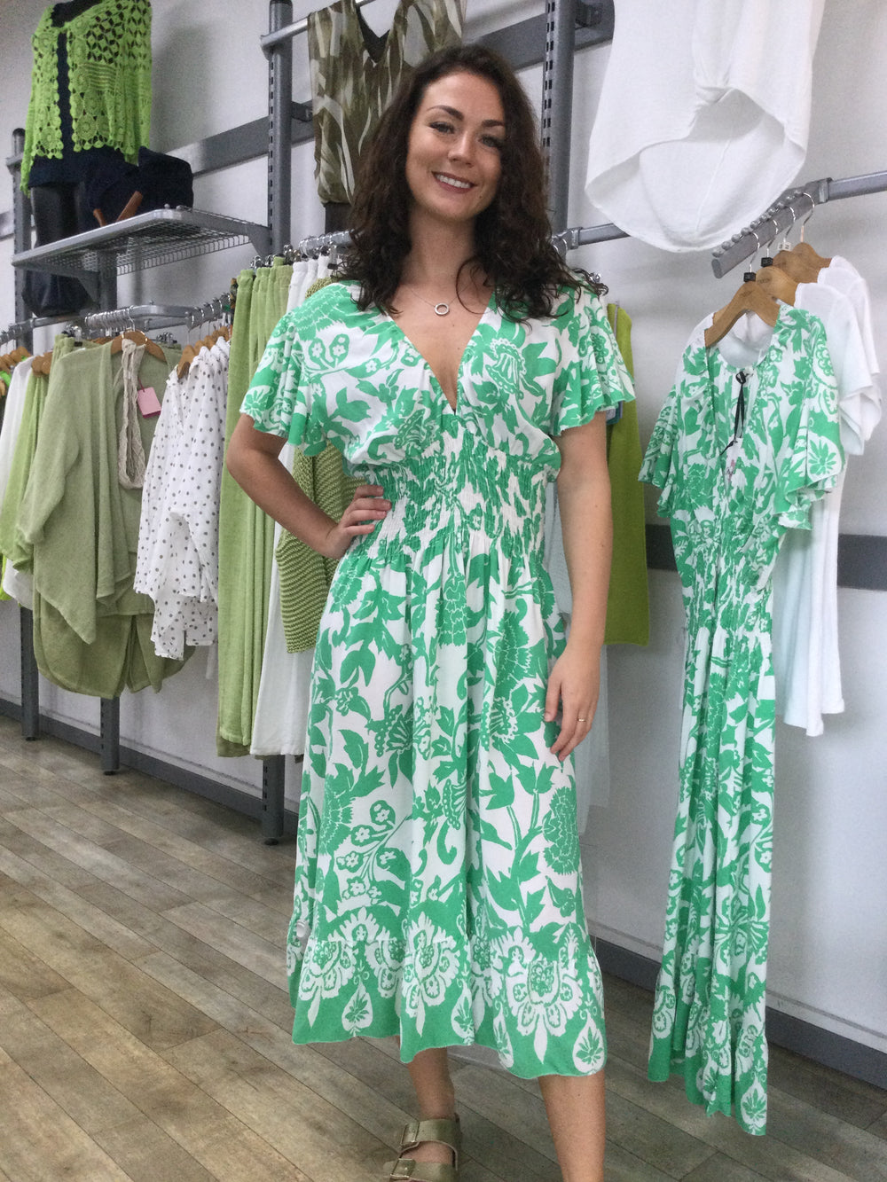 GREEN